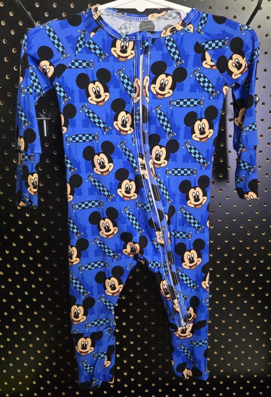 Blue mouse