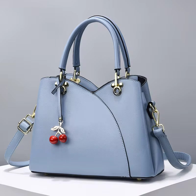 Single shoulder cross body leather bag