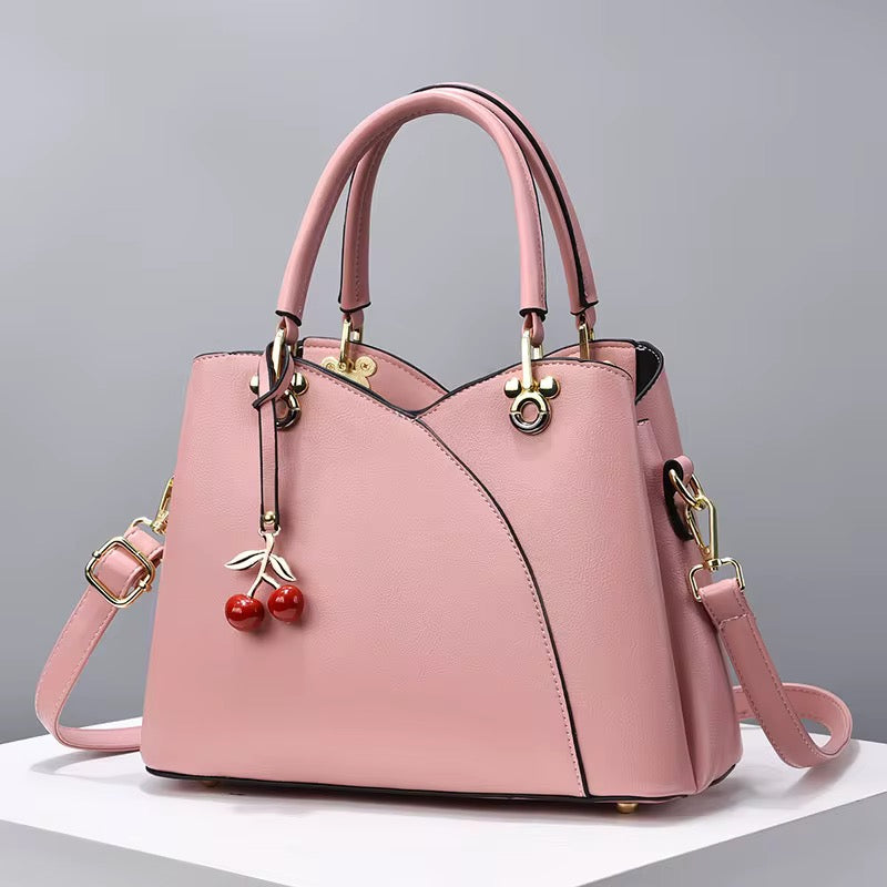 Single shoulder cross body leather bag