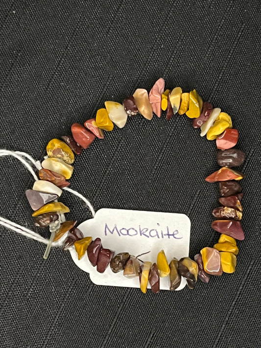 Mookaite chip bracelet