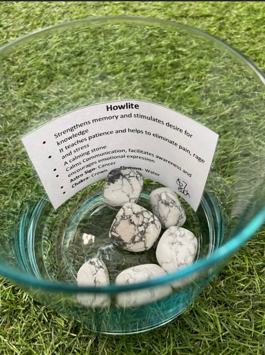 Howlite meaning