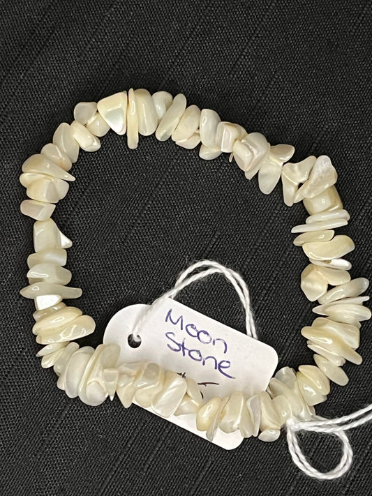 Moonstone chip bracelet